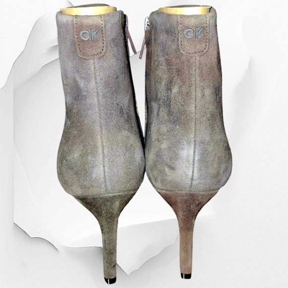 CALVIN KLEIN NWOT SENLY BOOTIES - Picture 5 of 8